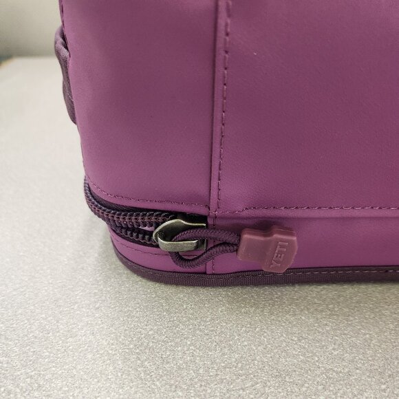 YETI Daytrip Lunch Box Nordic Purple - Picture 5 of 8